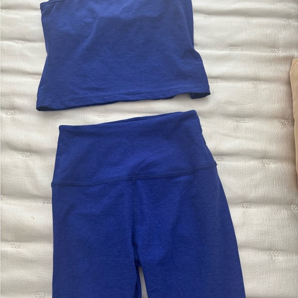 Beyond Yoga Matching Set - Picture 4 of 6